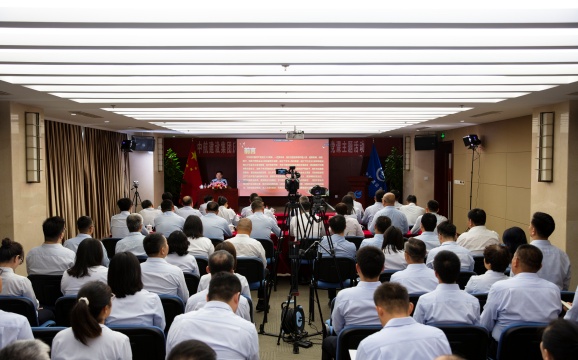 华体在线登录官网_华体(中国)隆重举行庆祝中国共产党成立103周年暨书记上党课主题活动